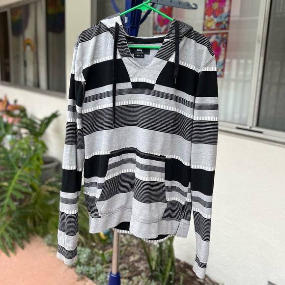 Beautiful Giant Men’s/Unisex Black and White Striped Hoodie Size Medium - Picture 1 of 10
